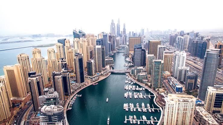 «Rove Hotels» و«IRTH Group» تبرمان شراكة حصرية لتطوير مشروعات سكنية بالإمارات