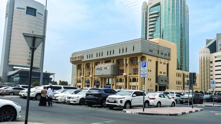 بمشاركة 80 شركة.. «أراضي دبي» تطرح 400 وظيفة للمواطنين في «اليوم العقاري الرابع لتوظيف الإماراتيين»